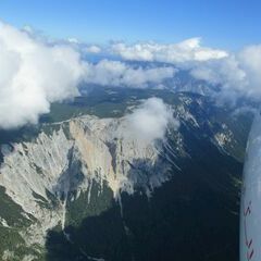Flugwegposition um 10:03:01: Aufgenommen in der Nähe von Gemeinde Reichenau an der Rax, Österreich in 2179 Meter